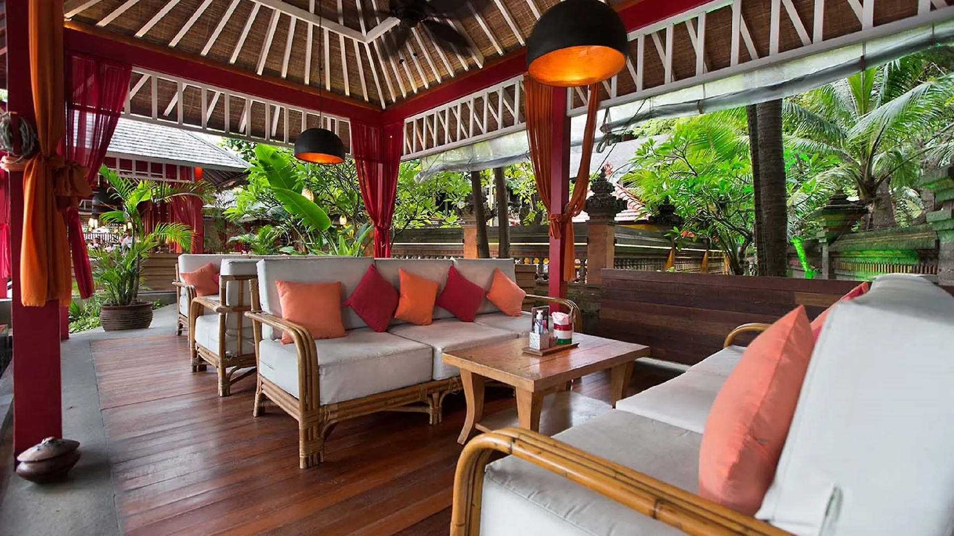 Bali Garden Beach Resort Kuta Lombok