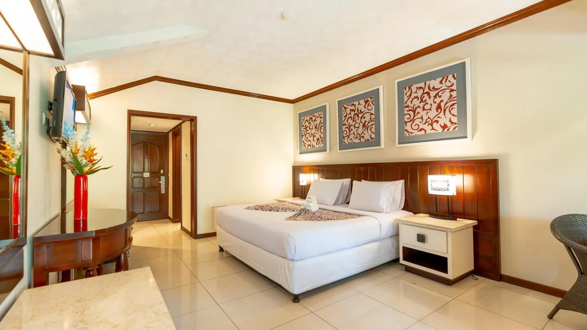 Bali Garden Beach Resort Kuta Lombok